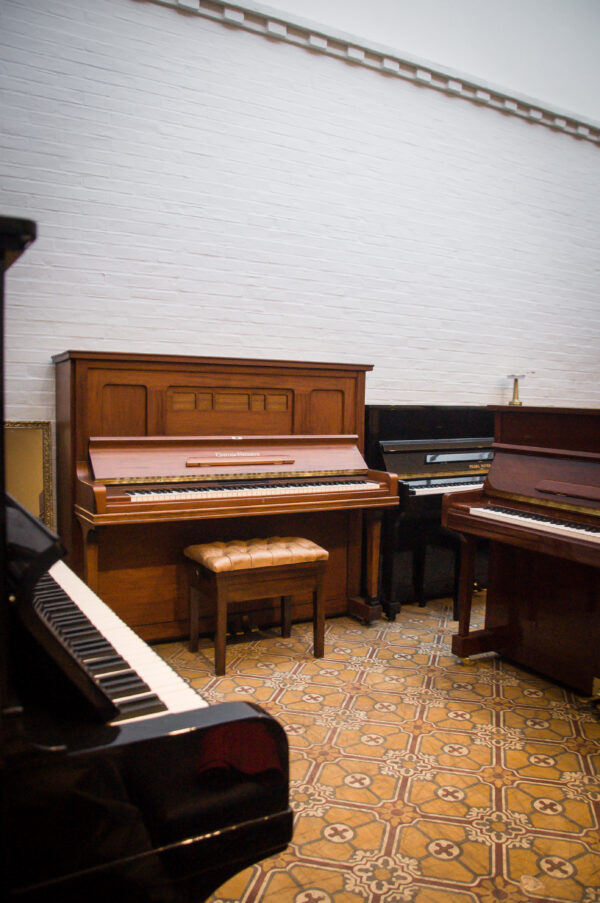 Grotrian Steinweg 135 piano