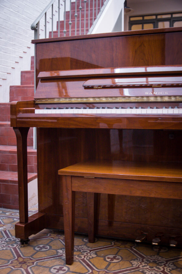 Samick JS-115 Piano