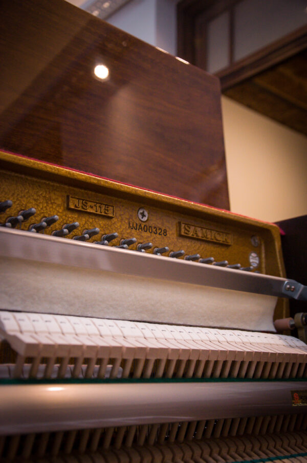 Samick JS-115 Piano