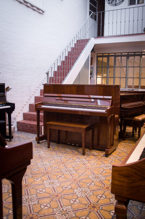 Samick JS-115 Piano