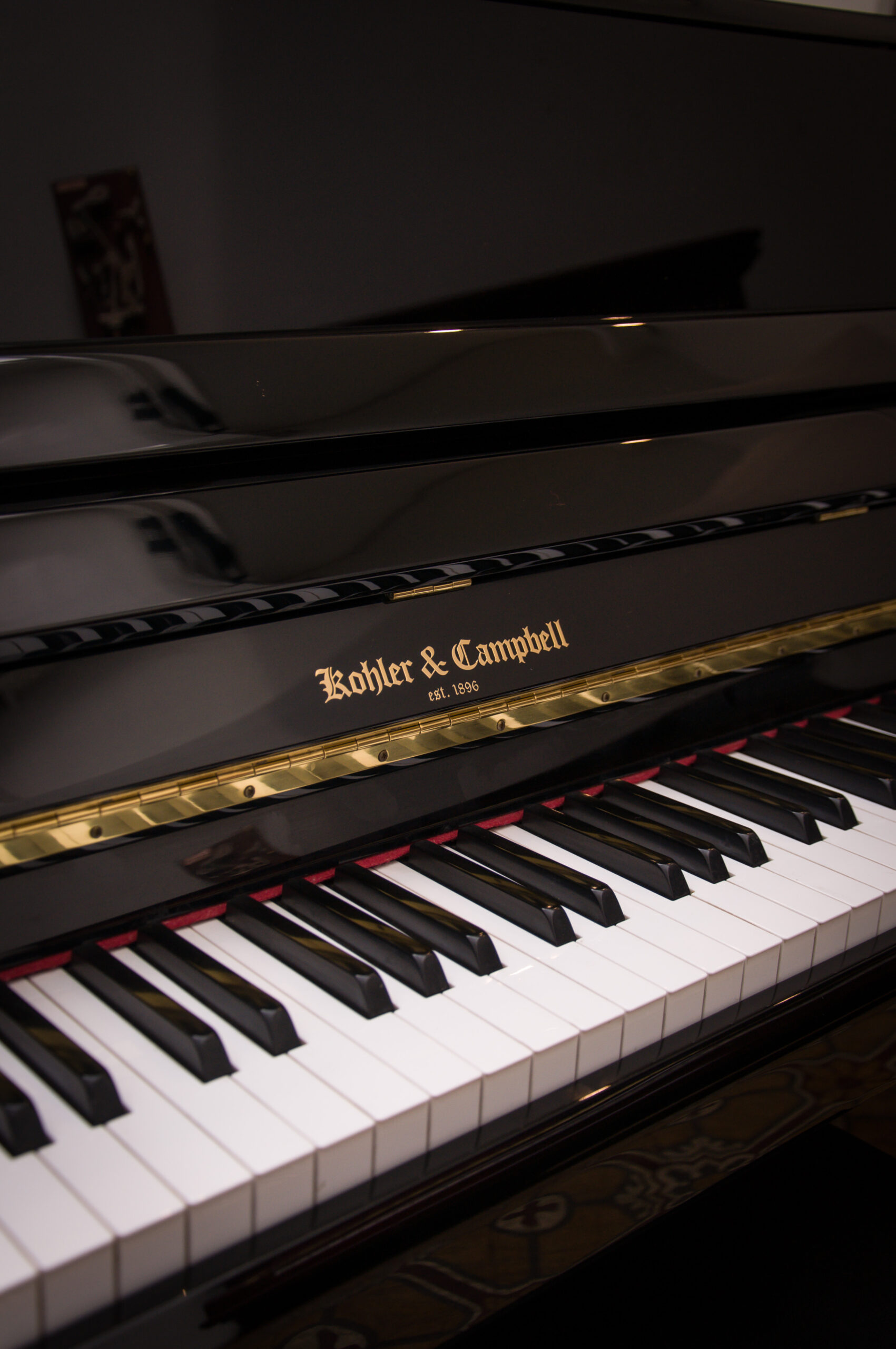 Kohler and Campbell KC-143 piano