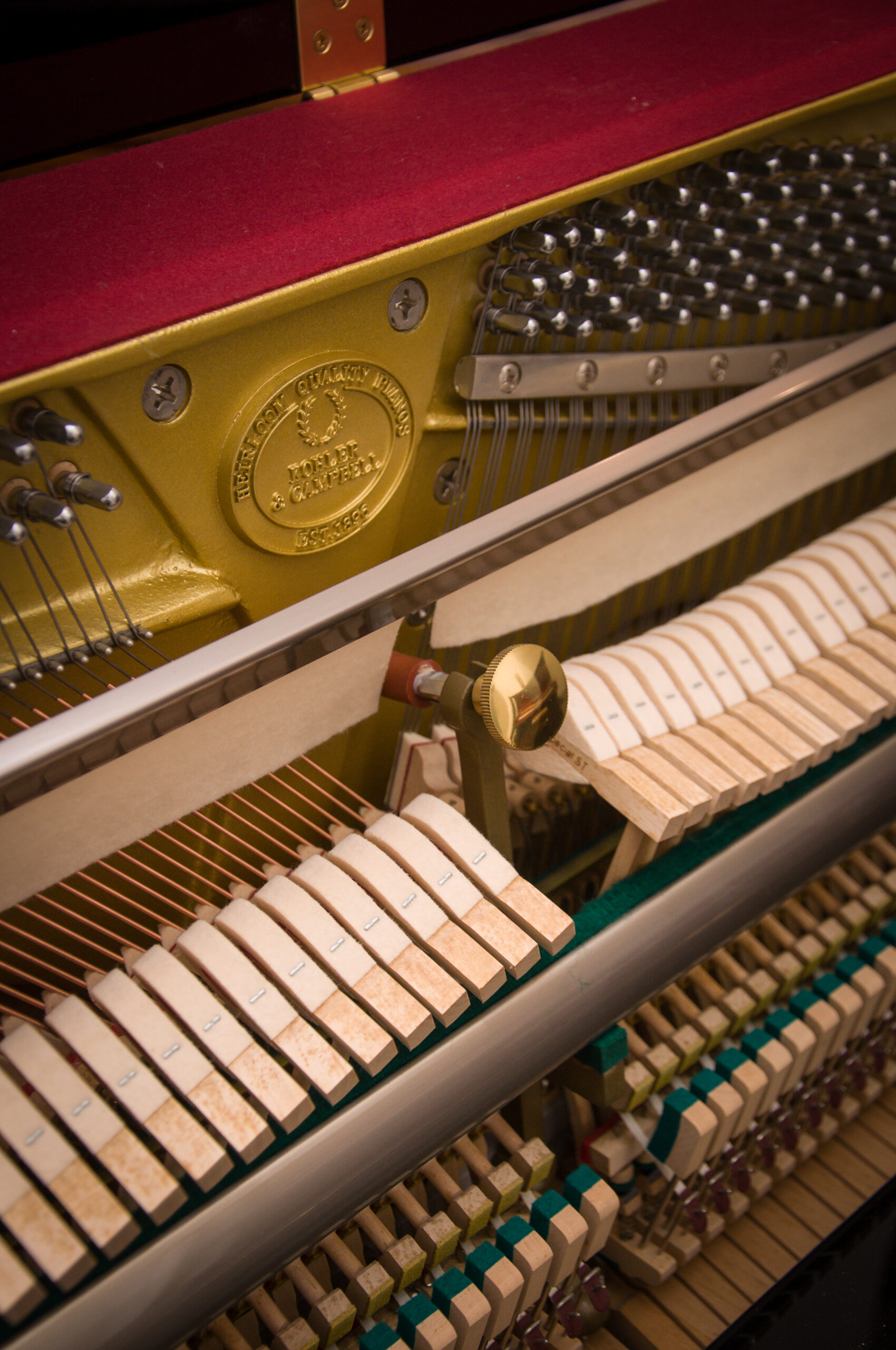Kohler and Campbell KC-143 piano