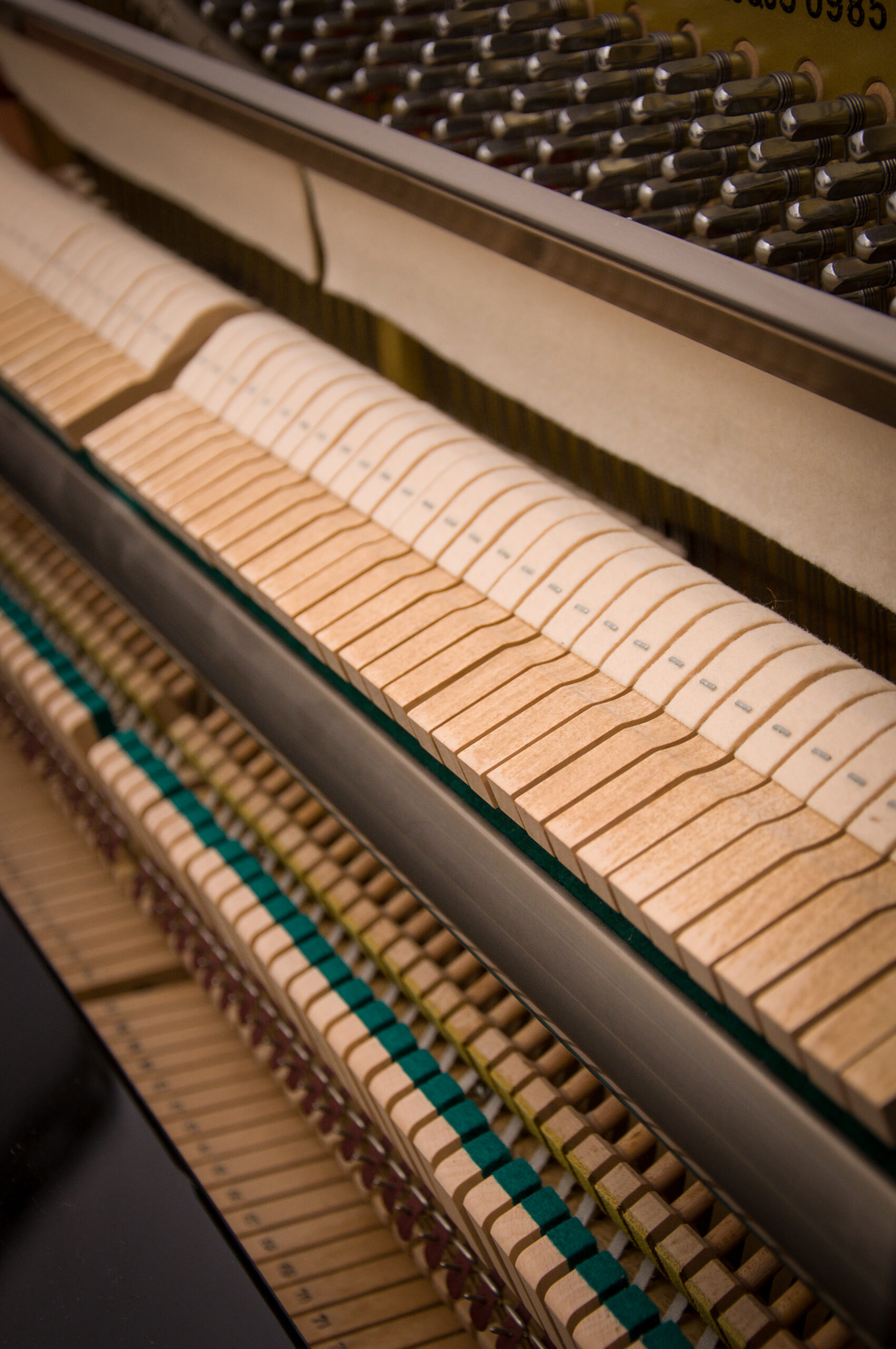 Kohler and Campbell KC-143 piano