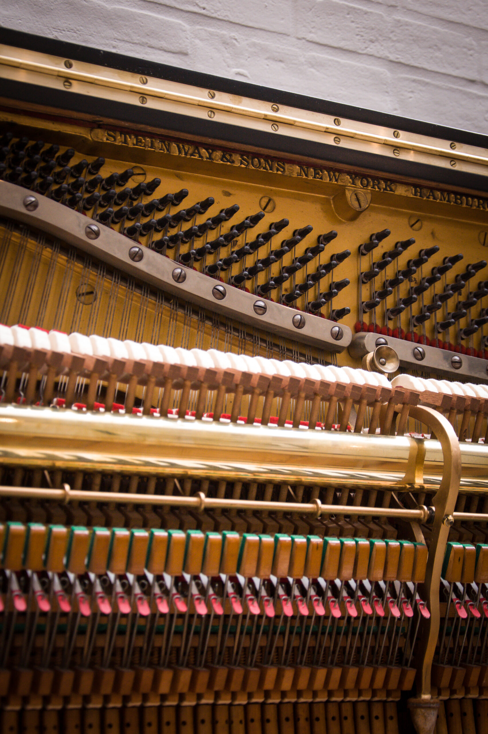 Steinway and Sons piano vertical modelo K-52