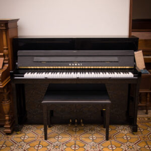 Kawai K-200 Piano vertical