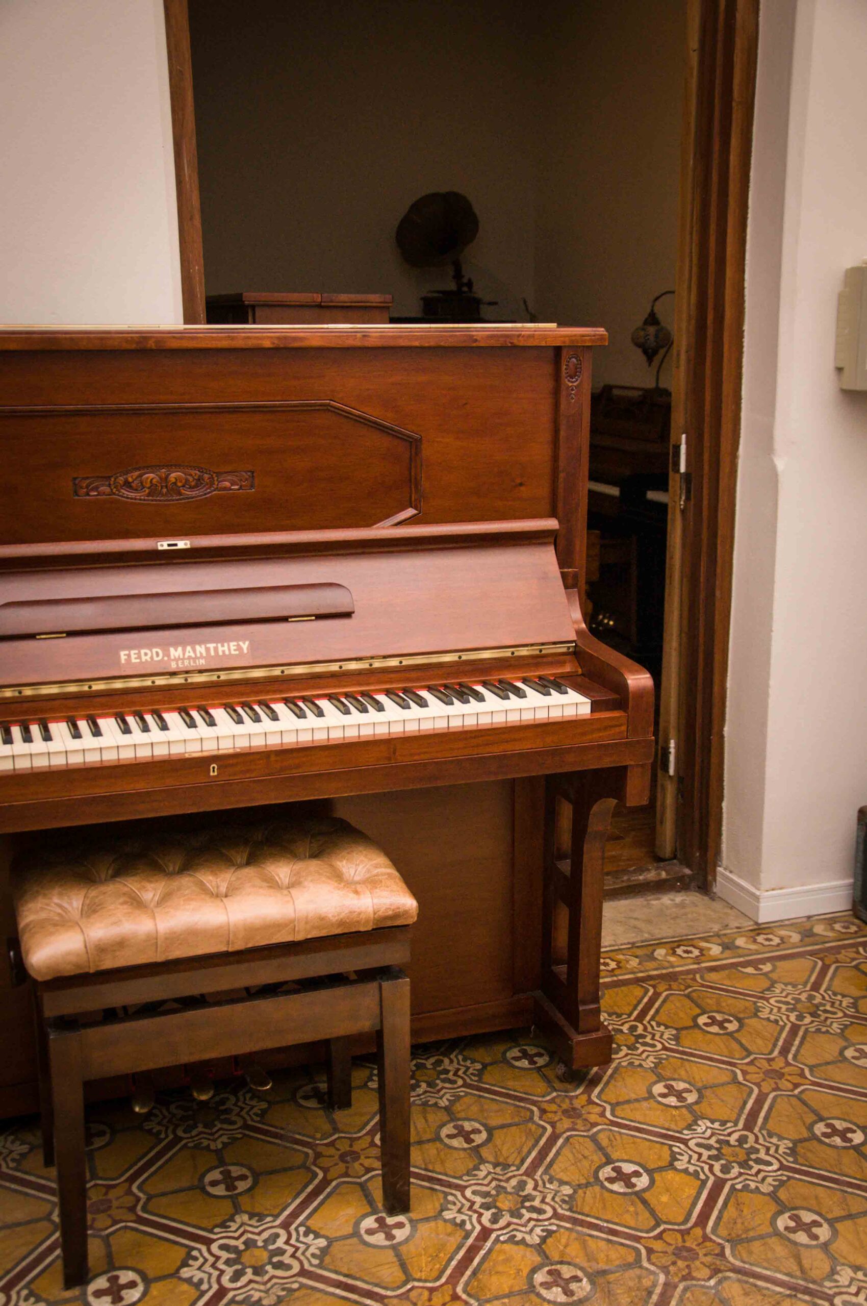 FERD. MANTHEY (287) - Imagen 3