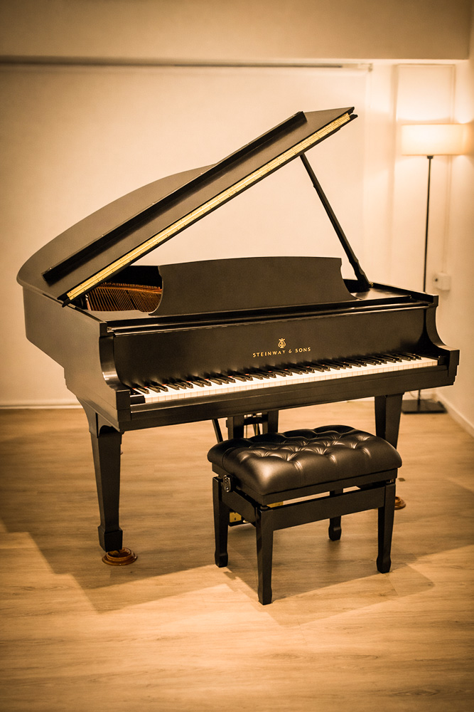 STEINWAY & SONS M-170 DE COLA AÑO 1975 (293)