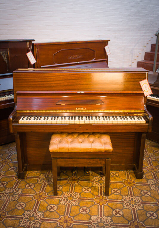 KESSELS MINIPIANO (324)