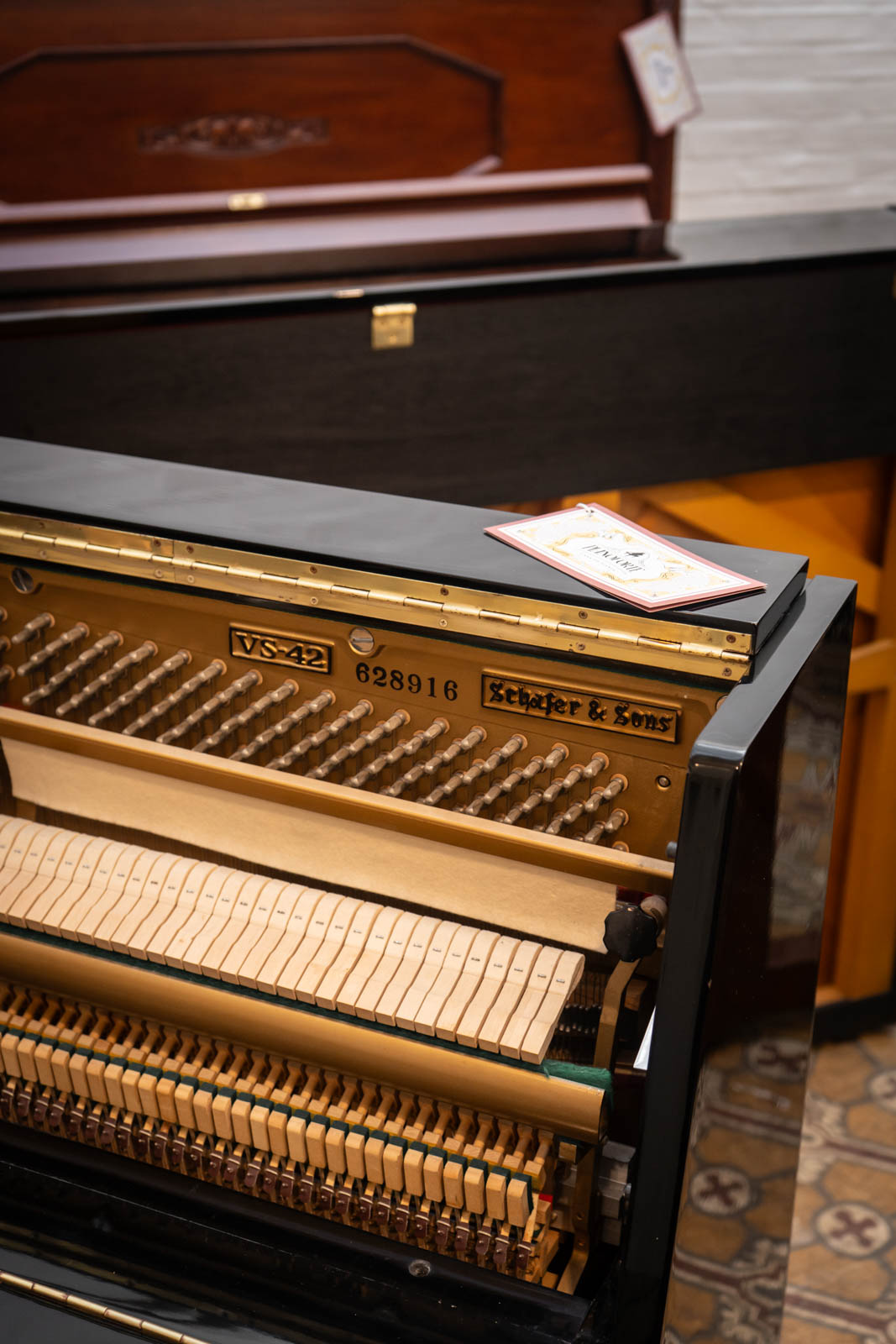 SCHAFER AND SONS (343) - Imagen 13